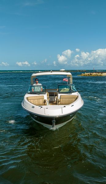 2016 Sea Ray 350 SLX