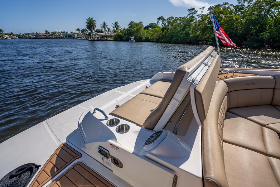 2016 Sea Ray 350 SLX