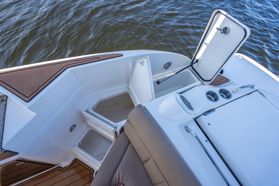 2016 Sea Ray 350 SLX