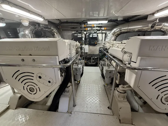 Getaway Yacht Photos Pics Engine room of 2012 Gianetti Navetta 67 yacht with MAN marine diesel engines.