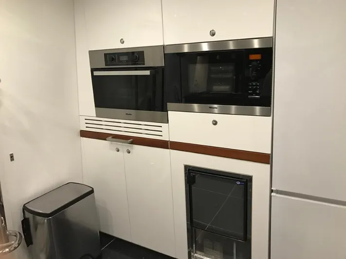 Getaway Yacht Photos Pics Modern kitchen appliances in a Gianetti Navetta 67 yacht, 2012 model.