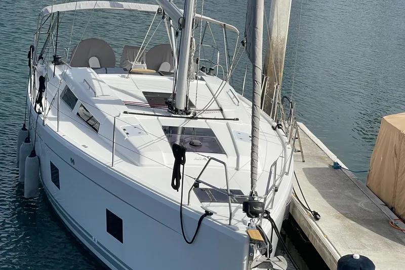 Silver Alert Yacht Photos Pics 