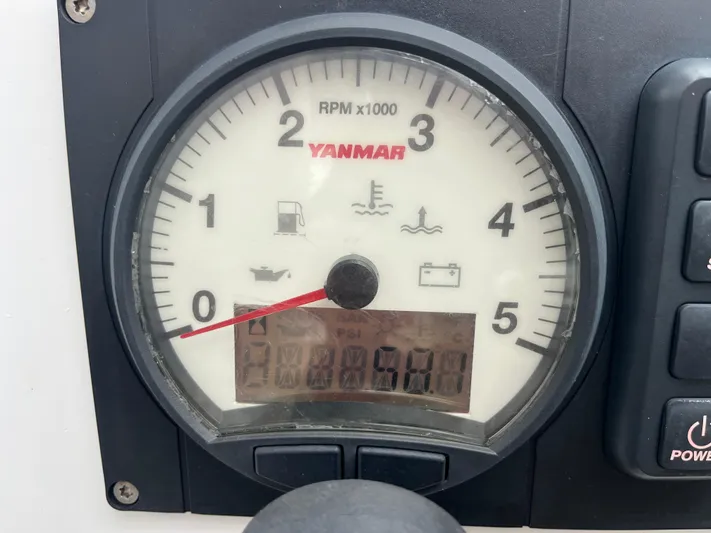 Silver Alert Yacht Photos Pics Tachometer on 2021 Hanse 418 sailboat, displaying engine RPM and indicators.