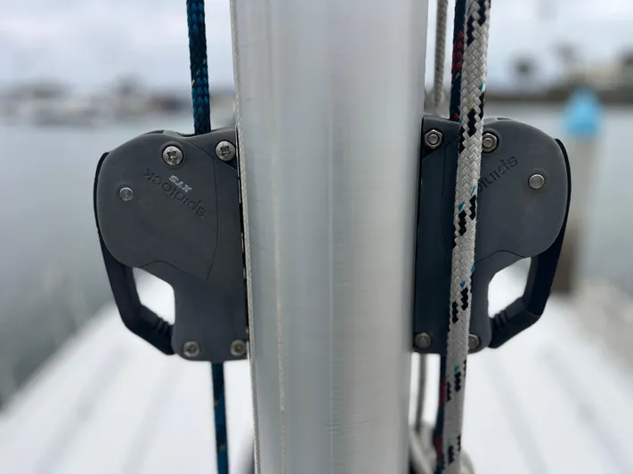 Silver Alert Yacht Photos Pics 