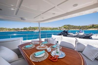Yacht