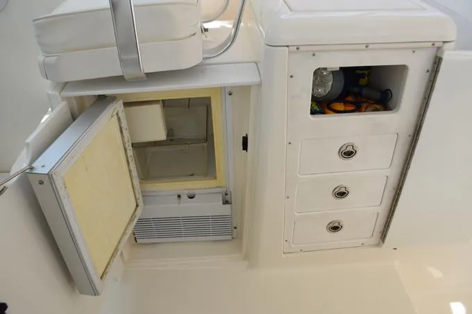 Rahiti Yacht Photos Pics Icemaker under companion chair