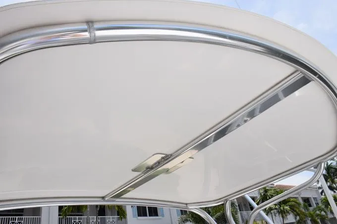 Rahiti Yacht Photos Pics Hardtop over tower