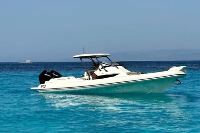 2024 Nuova Jolly Prince 33 Center Console
