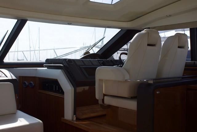 2010 Princess 62