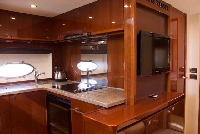 2010 Princess 62