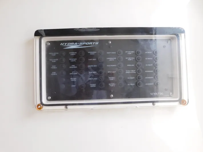  Yacht Photos Pics Control panel of a 2013 Hydra-Sports 4200 Siesta boat.