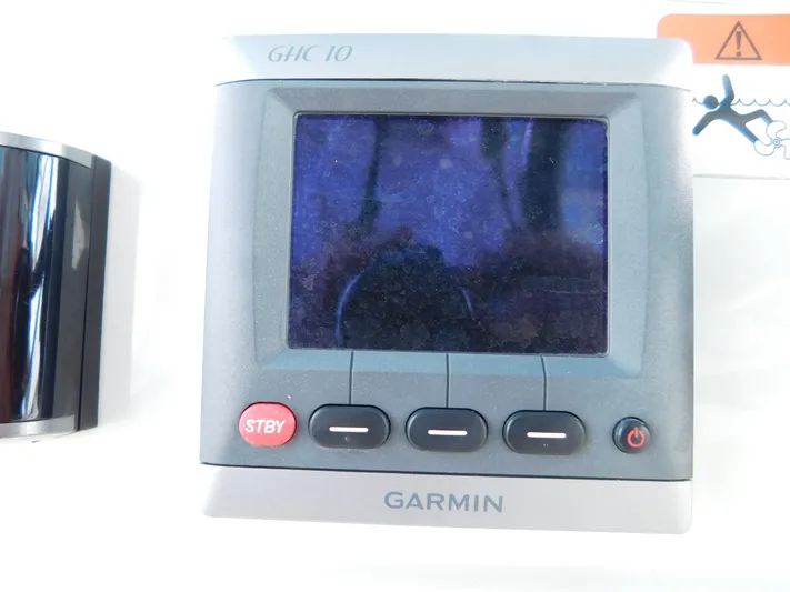  Yacht Photos Pics Garmin GHC 10 marine display on 2013 Hydra-Sports 4200 Siesta boat dashboard.