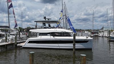 Yacht