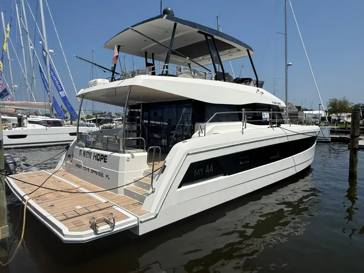 A New Hope Yacht Photos Pics 2018 Fountaine Pajot MY 44 yacht docked at marina, rear view.