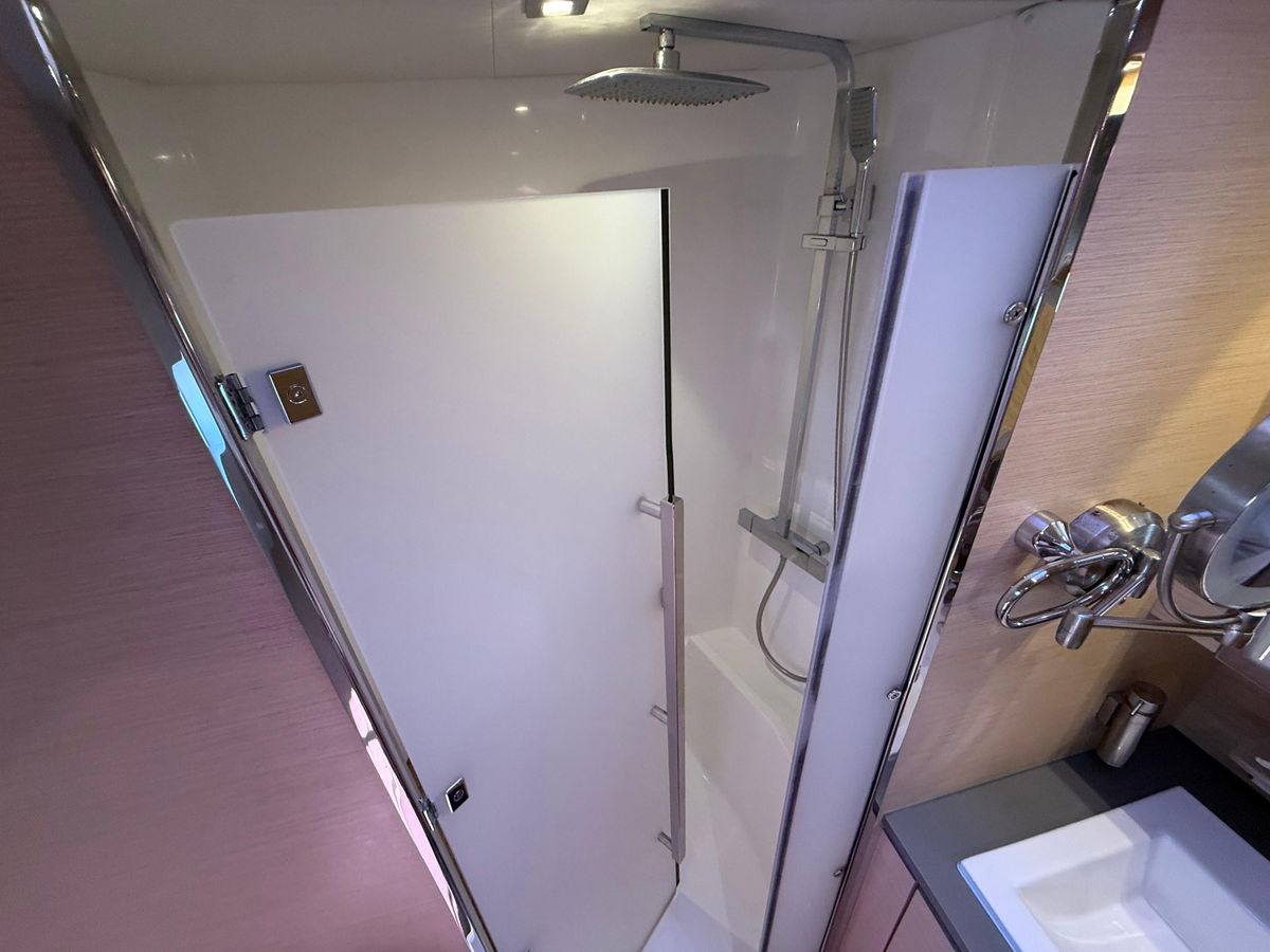 2018 Fountaine Pajot 44 