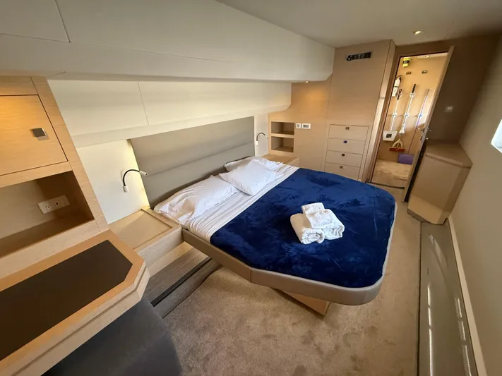 A New Hope Yacht Photos Pics Luxurious bedroom interior of 2018 Fountaine Pajot MY 44 yacht with modern furnishings.