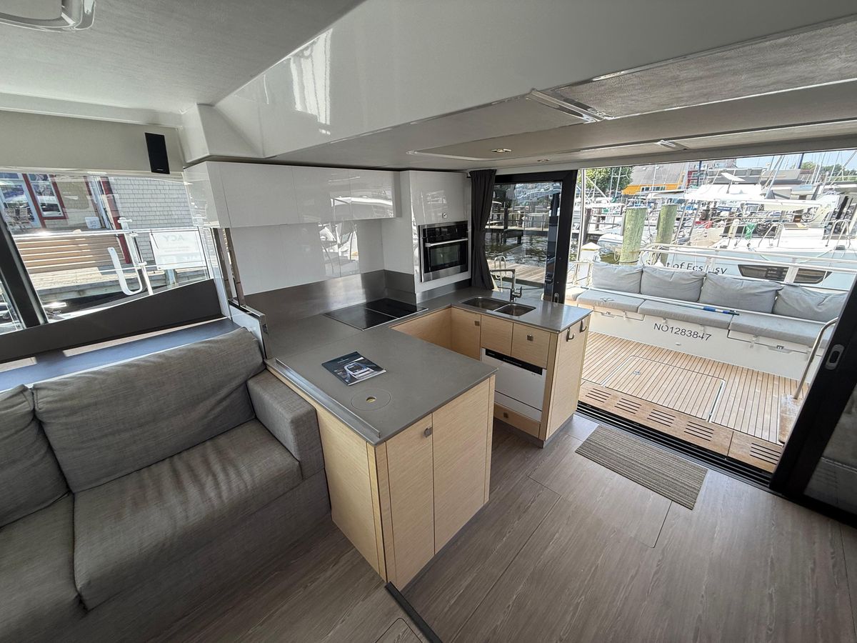 2018 Fountaine Pajot 44 