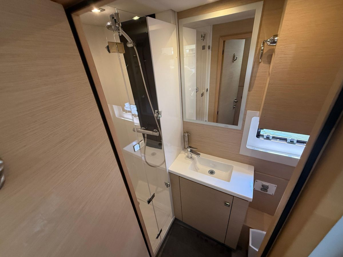 2018 Fountaine Pajot 44 
