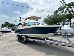 Chris-Craft Calypso 24