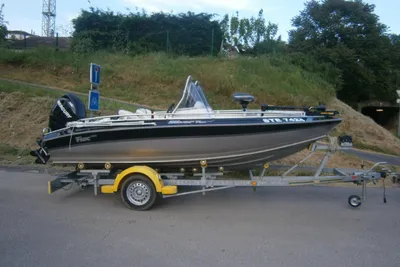 2009 Silver fox dc r 485
