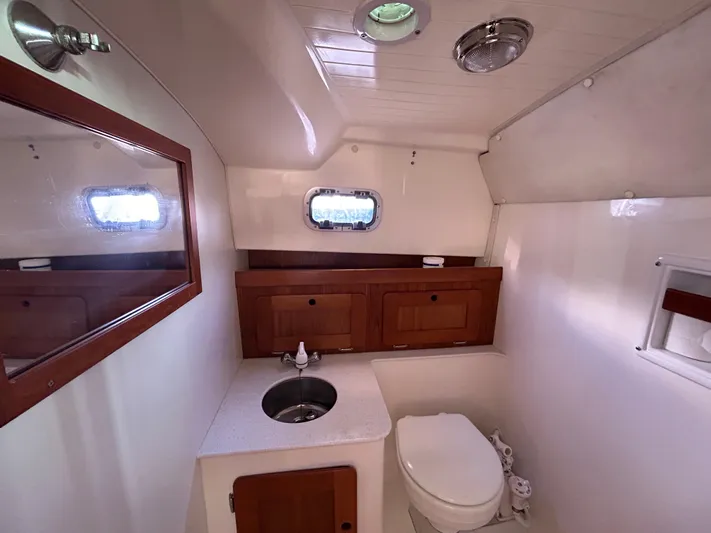 Wren Yacht Photos Pics 