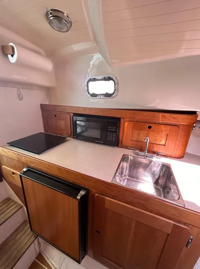 Wren Yacht Photos Pics 