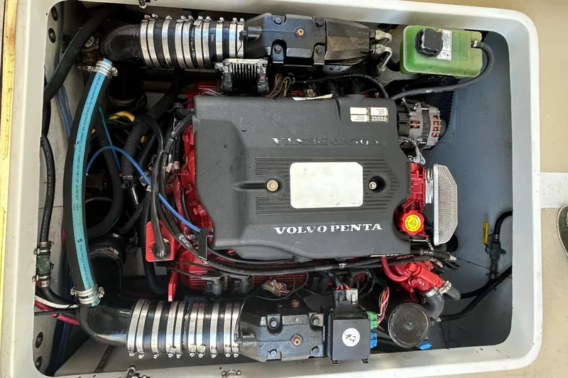 Wren Yacht Photos Pics 