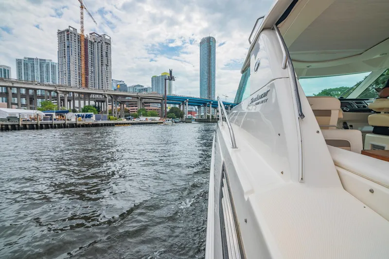 Huayruro Yacht Photos Pics 