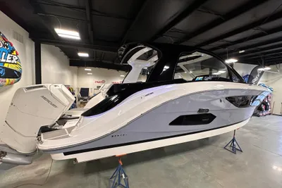 Sea Ray Sundancer 370 Outboard