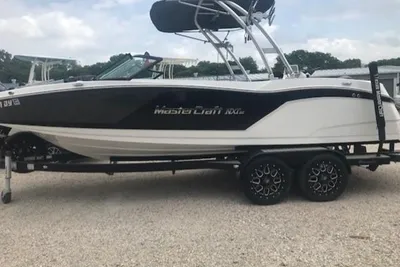 MasterCraft NXT 22