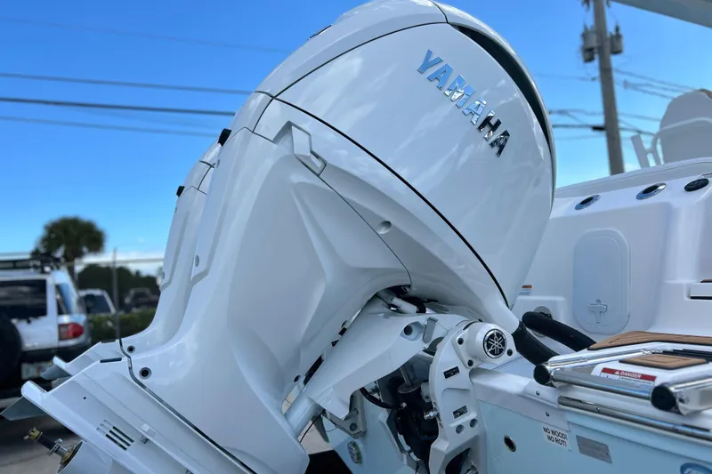  Yacht Photos Pics 2026 Sea Fox 268 Commander with Yamaha outboard motor, showcasing sleek design and advanced engineering.