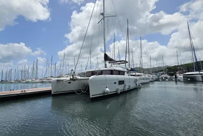 Lagoon 42