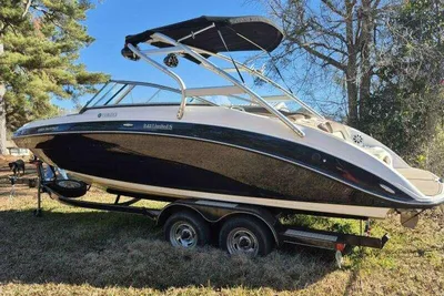 Yamaha Boats 242 Limited S