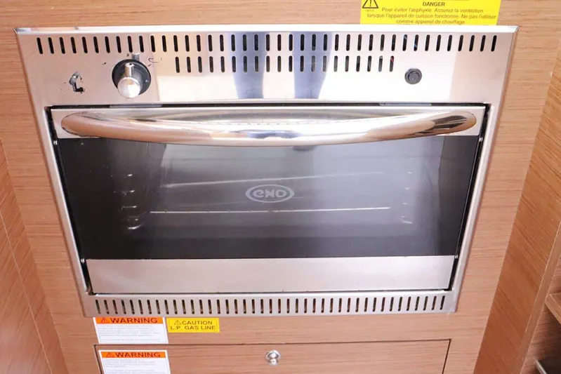Libertas Ds Yacht Photos Pics Stainless steel oven in Lagoon 450 F yacht kitchen, 2019 model.