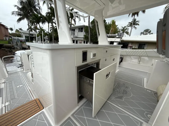  Yacht Photos Pics 2021 Regal 38 SAV boat interior with open storage, sleek design, and modern amenities.