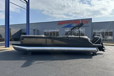 Bennington 23 LX