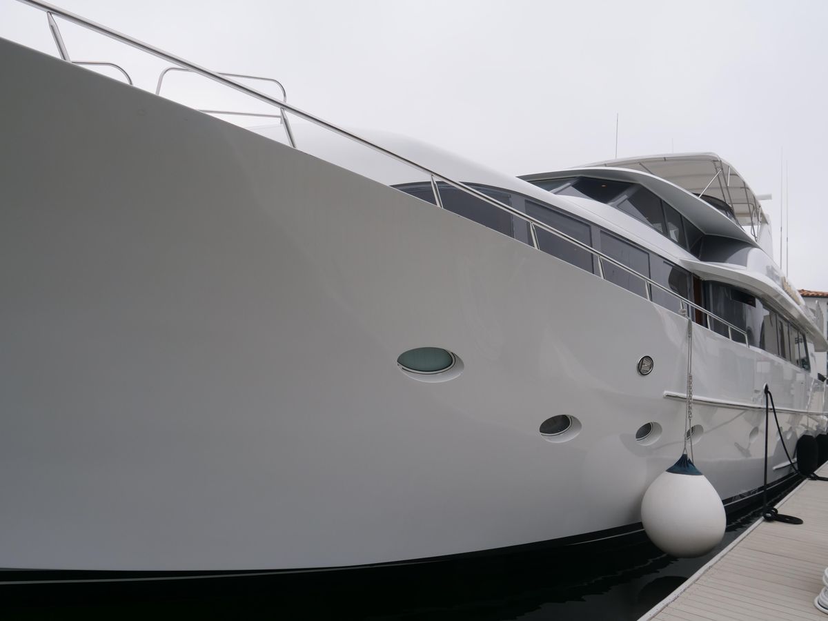 2000 Westport 112 