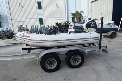 2024 Zodiac Yachtline 360