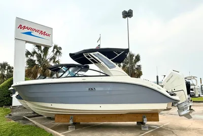 Sea Ray SDX 270 Outboard
