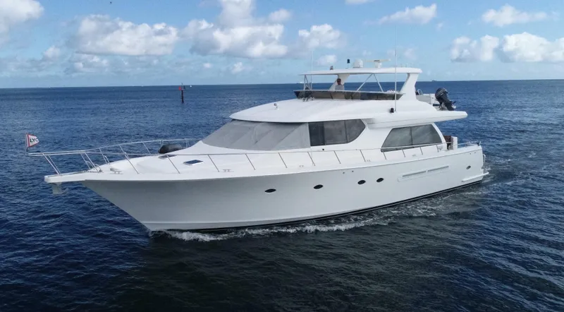 Room Service Yacht Photos Pics 