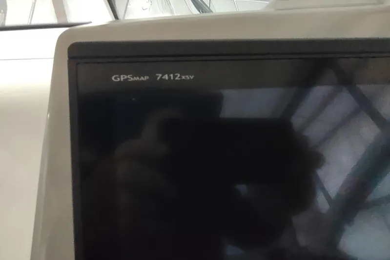  Yacht Photos Pics GPSMAP 7412xsv display on 2015 Boston Whaler 285 Conquest boat.