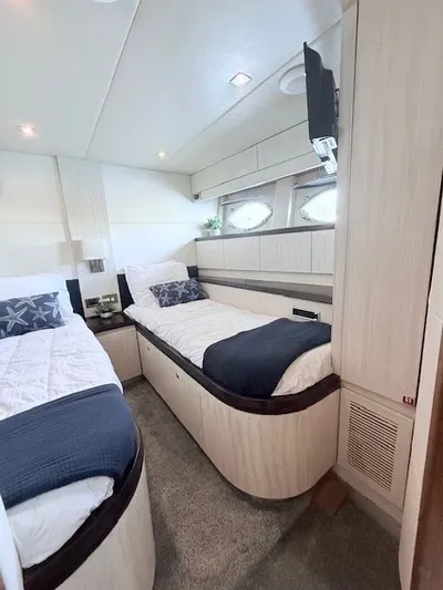 Mia Yacht Photos Pics Luxurious cabin of the Contenzo Eagle 90 yacht, year 2009.