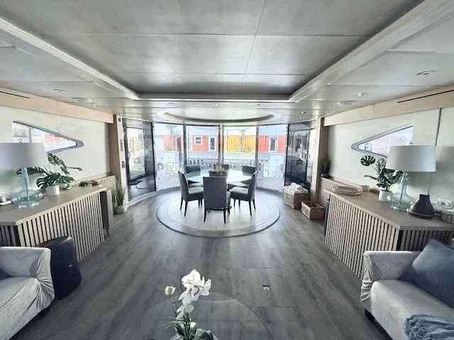 Mia Yacht Photos Pics Luxurious interior of a Custom Contenzo Eagle 90 yacht, year 2009.