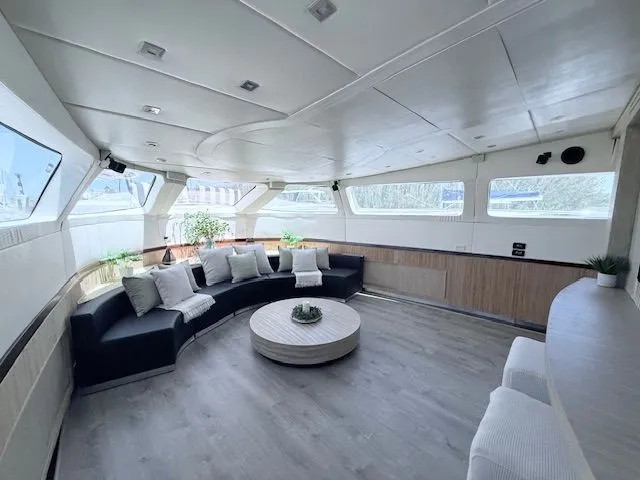 Mia Yacht Photos Pics 