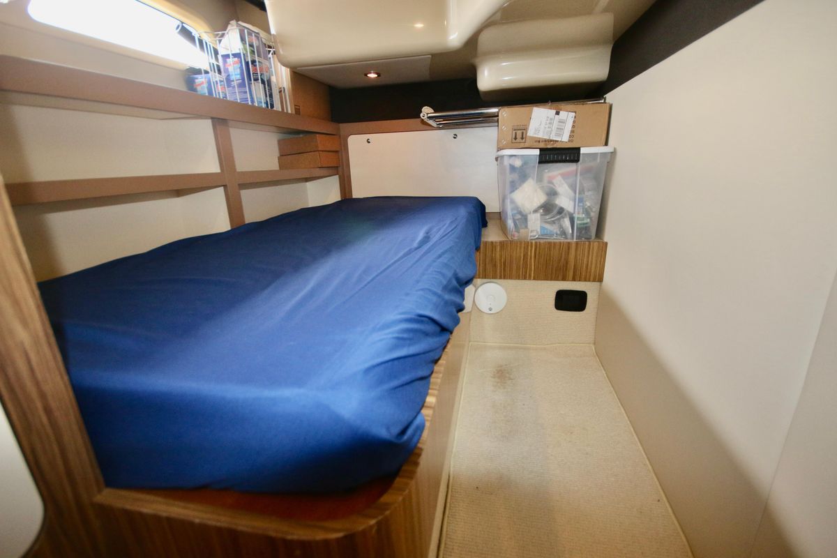 2015 Azimut 43 