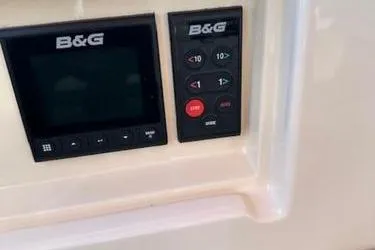 Petrel Yacht Photos Pics Autopilot controls