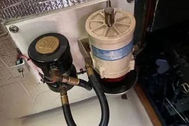 Petrel Yacht Photos Pics Racor with fill pump