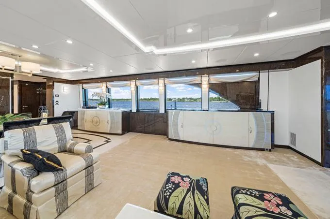 Obsession Yacht Photos Pics Salon to Stbd.