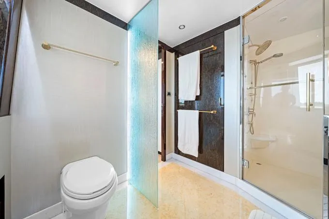 Obsession Yacht Photos Pics Master Shower