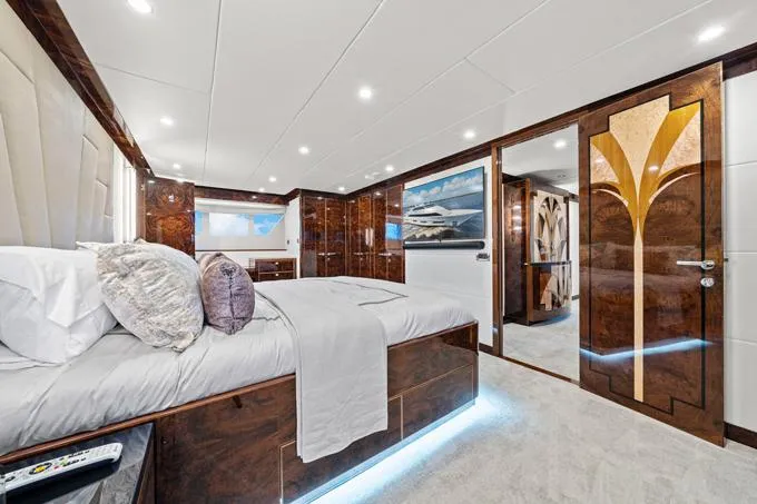 Obsession Yacht Photos Pics Lower Deck Master
